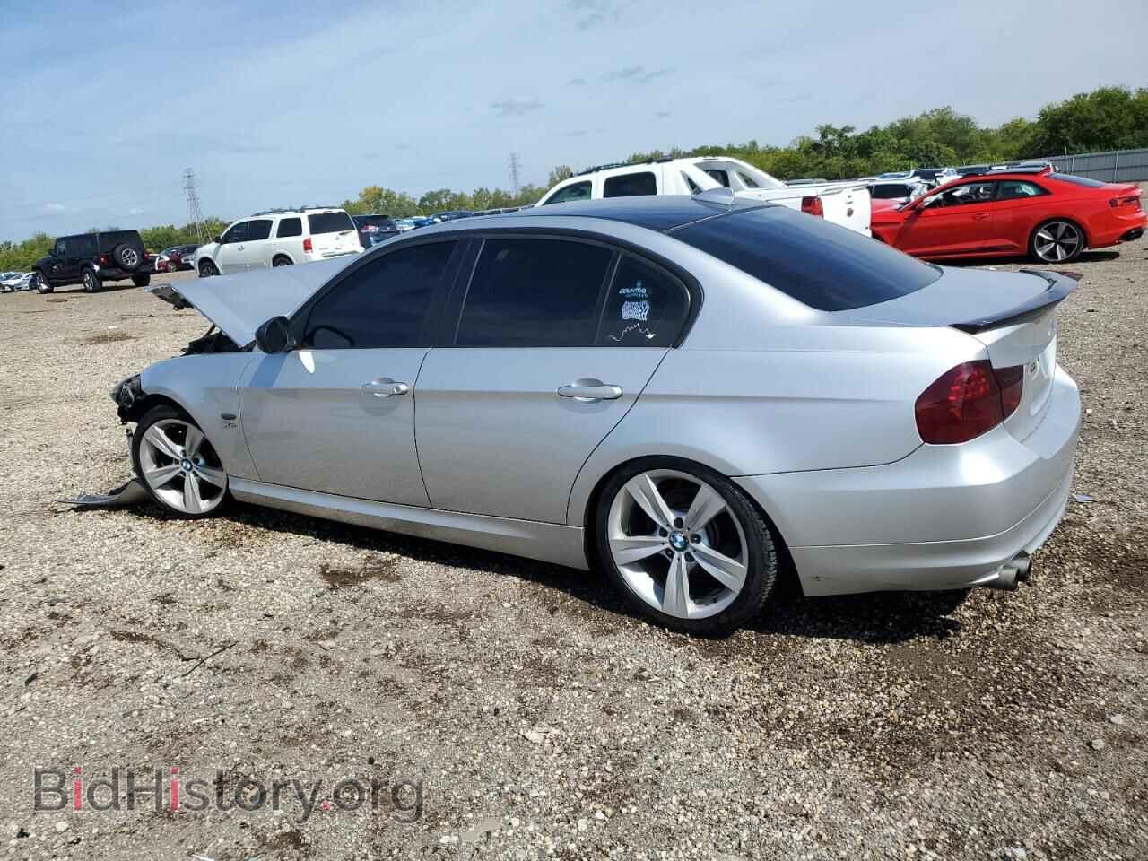 2011 BMW 3 SERIES - VIN: WBAPK7C56BF084704 - Фото 2