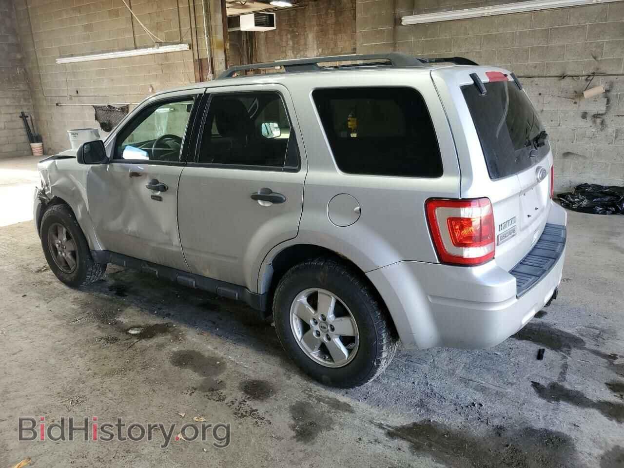 2011 FORD ESCAPE - VIN: 1FMCU9DG4BKB93284 - Фото 2