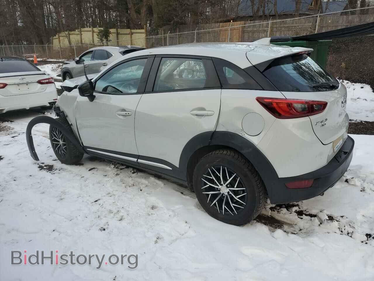 2018 MAZDA CX-3 - VIN: JM1DKFD74J0302589 - Фото 2