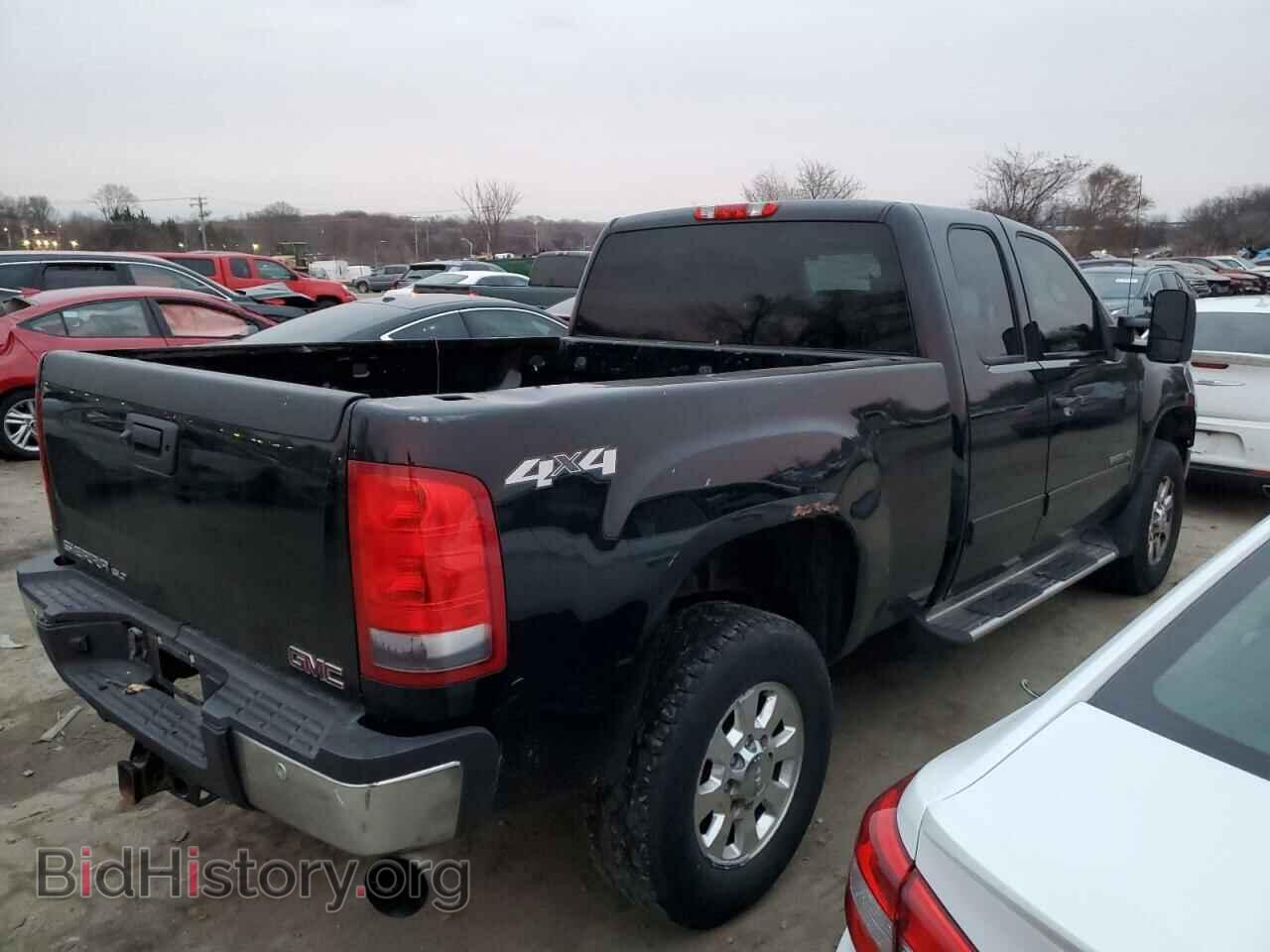 2011 GMC SIERRA - VIN: 1GT221C84BZ236174 - Фото 3