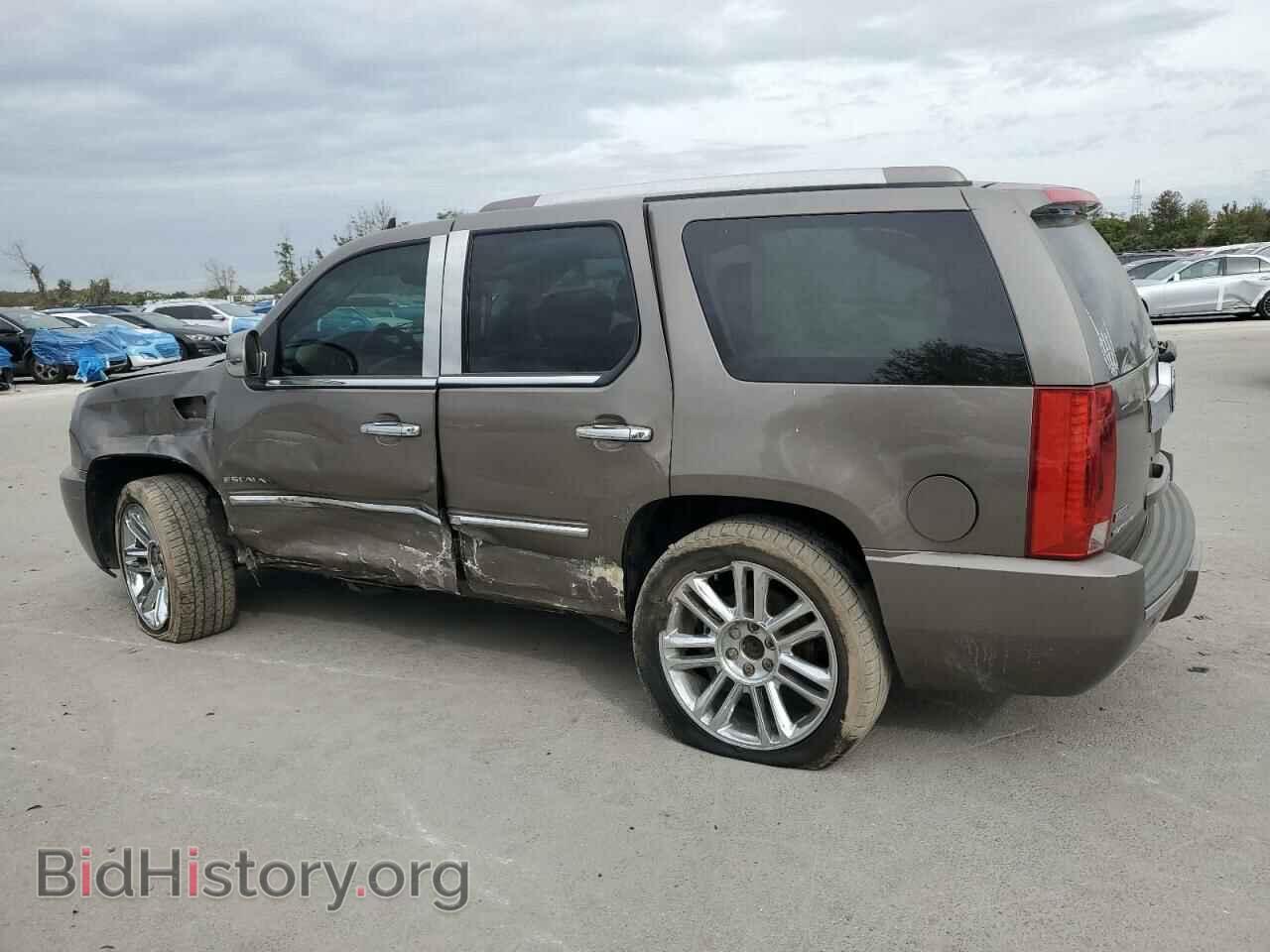 2012 CADILLAC ESCALADE - VIN: 1GYS3DEF7CR295449 - Photo 2