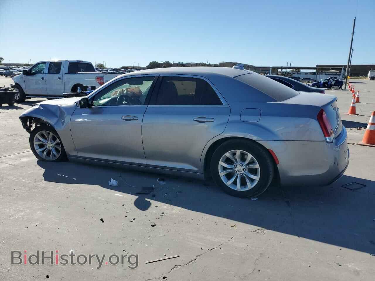 2016 CHRYSLER 300 - VIN: 2C3CCAAG9GH252698 - Фото 2