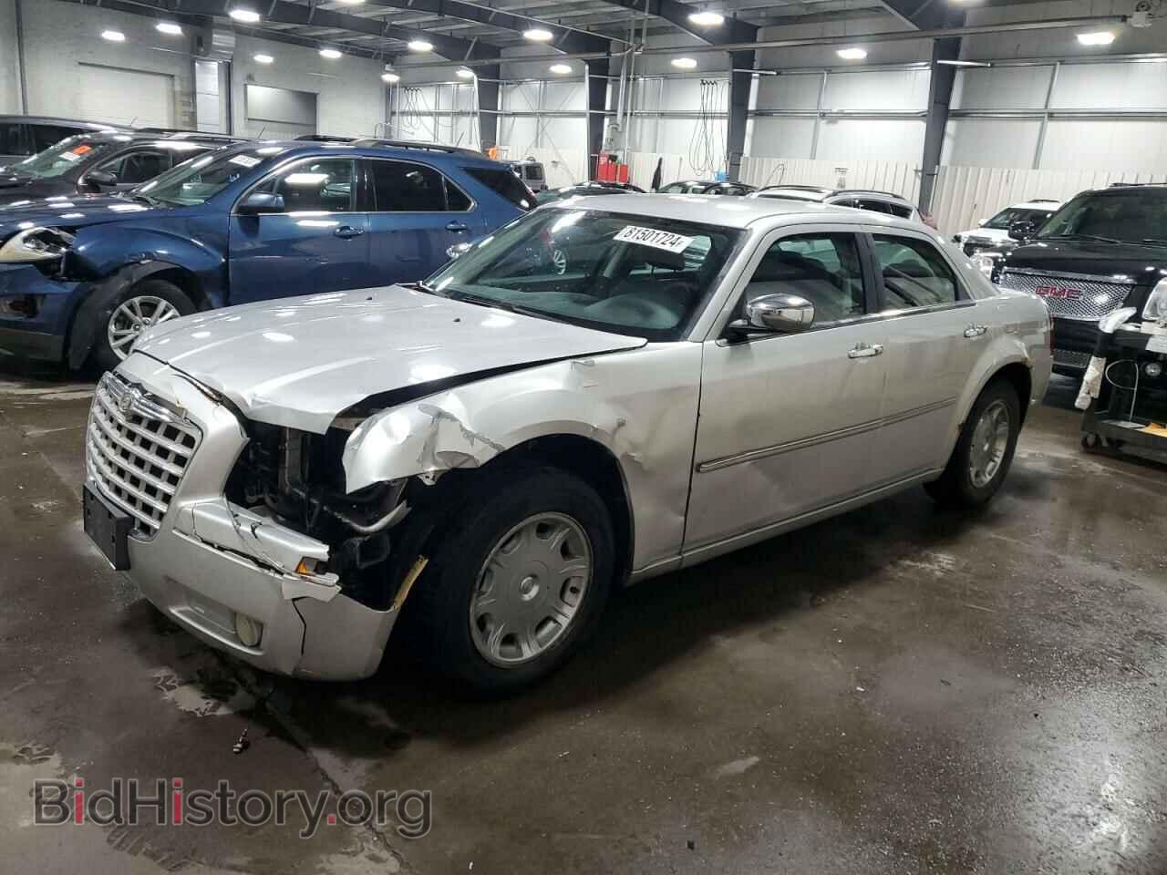 Photo 2C3CA4CD8AH123501 - CHRYSLER 300 2010