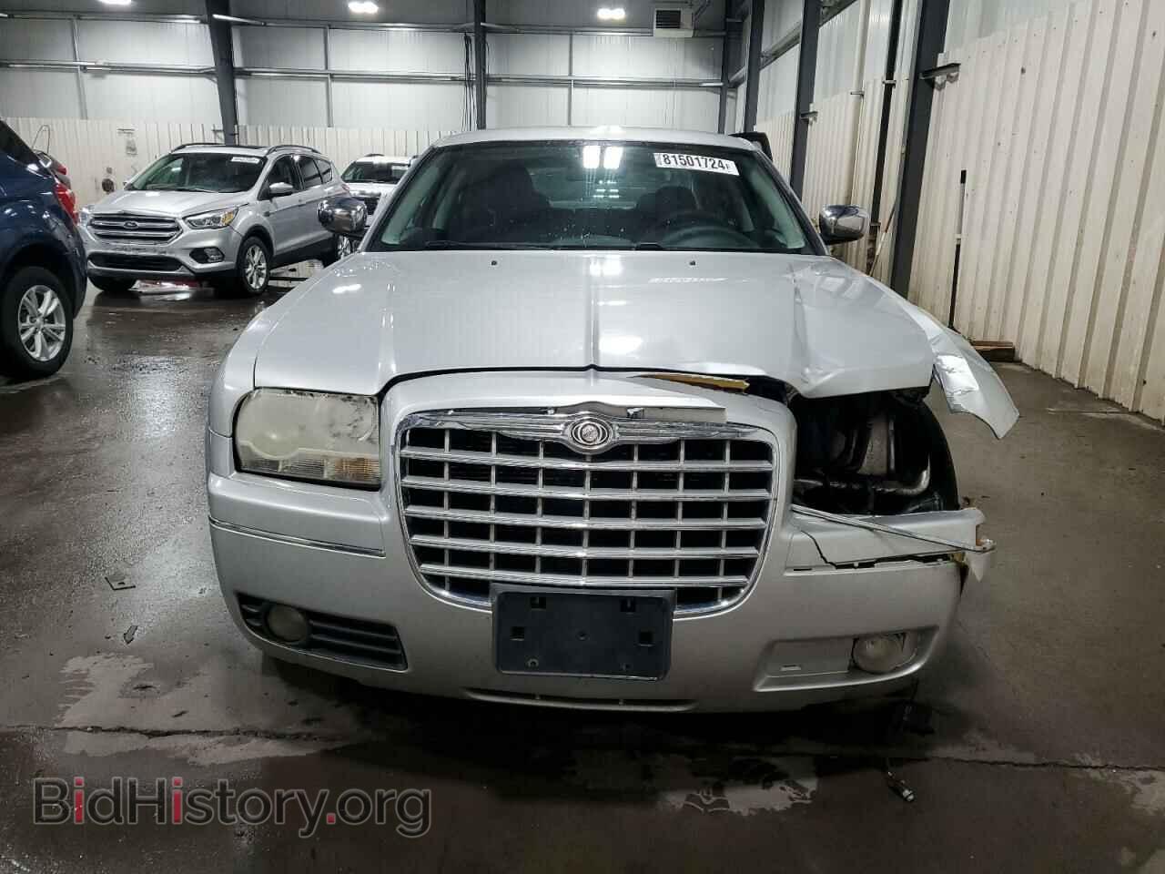 2010 CHRYSLER 300 - VIN: 2C3CA4CD8AH123501 - Photo 5