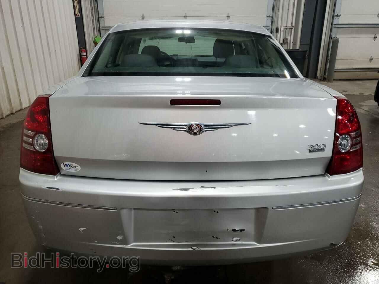 2010 CHRYSLER 300 - VIN: 2C3CA4CD8AH123501 - Photo 6