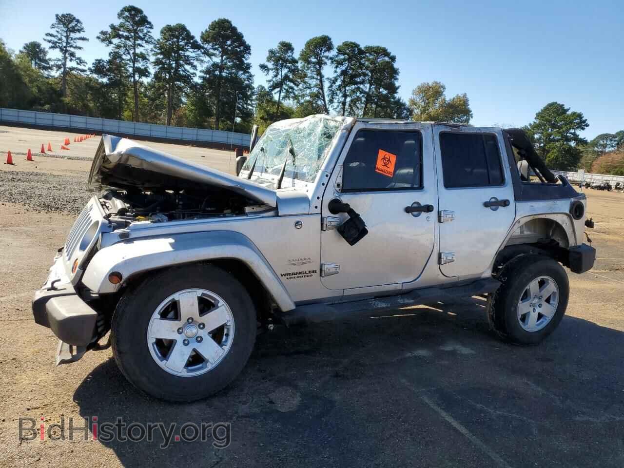 Photo 1J4BA5H13BL627321 - JEEP WRANGLER 2011