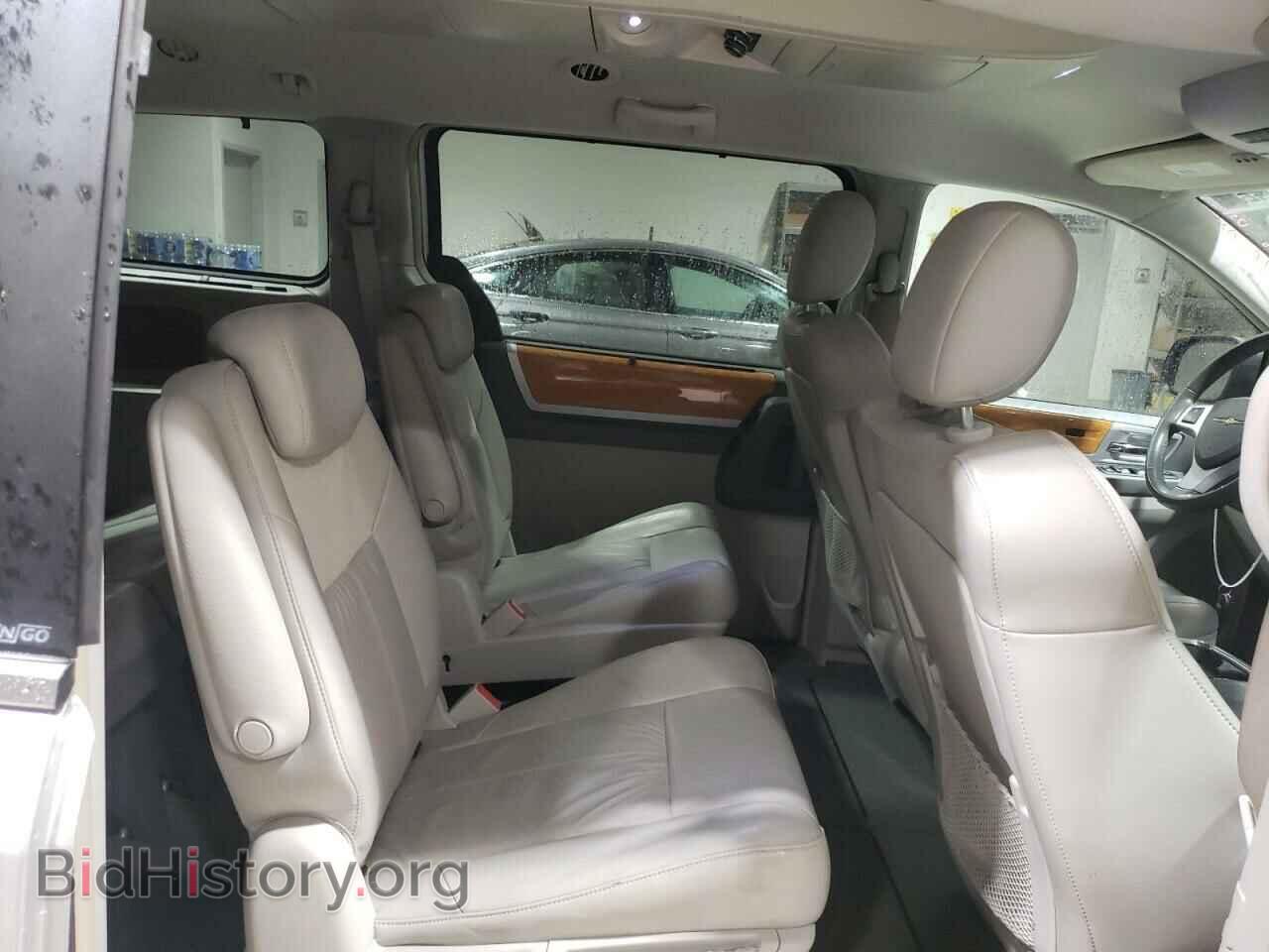 2009 CHRYSLER MINIVAN - VIN: 2A8HR64X89R661418 - Фото 11