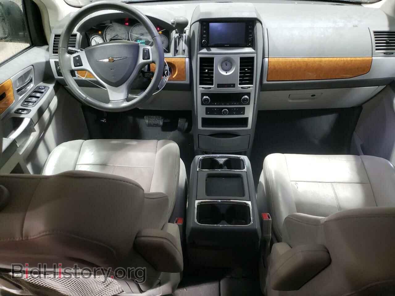 2009 CHRYSLER MINIVAN - VIN: 2A8HR64X89R661418 - Фото 8