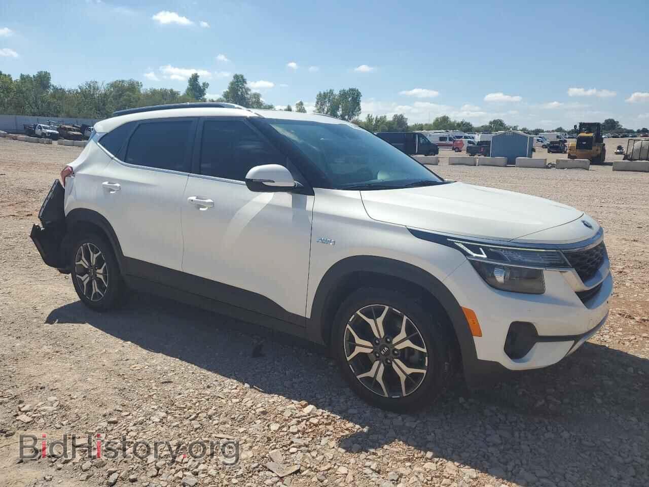 2021 KIA SELTOS - VIN: KNDERCAA1M7078711 - Фото 4