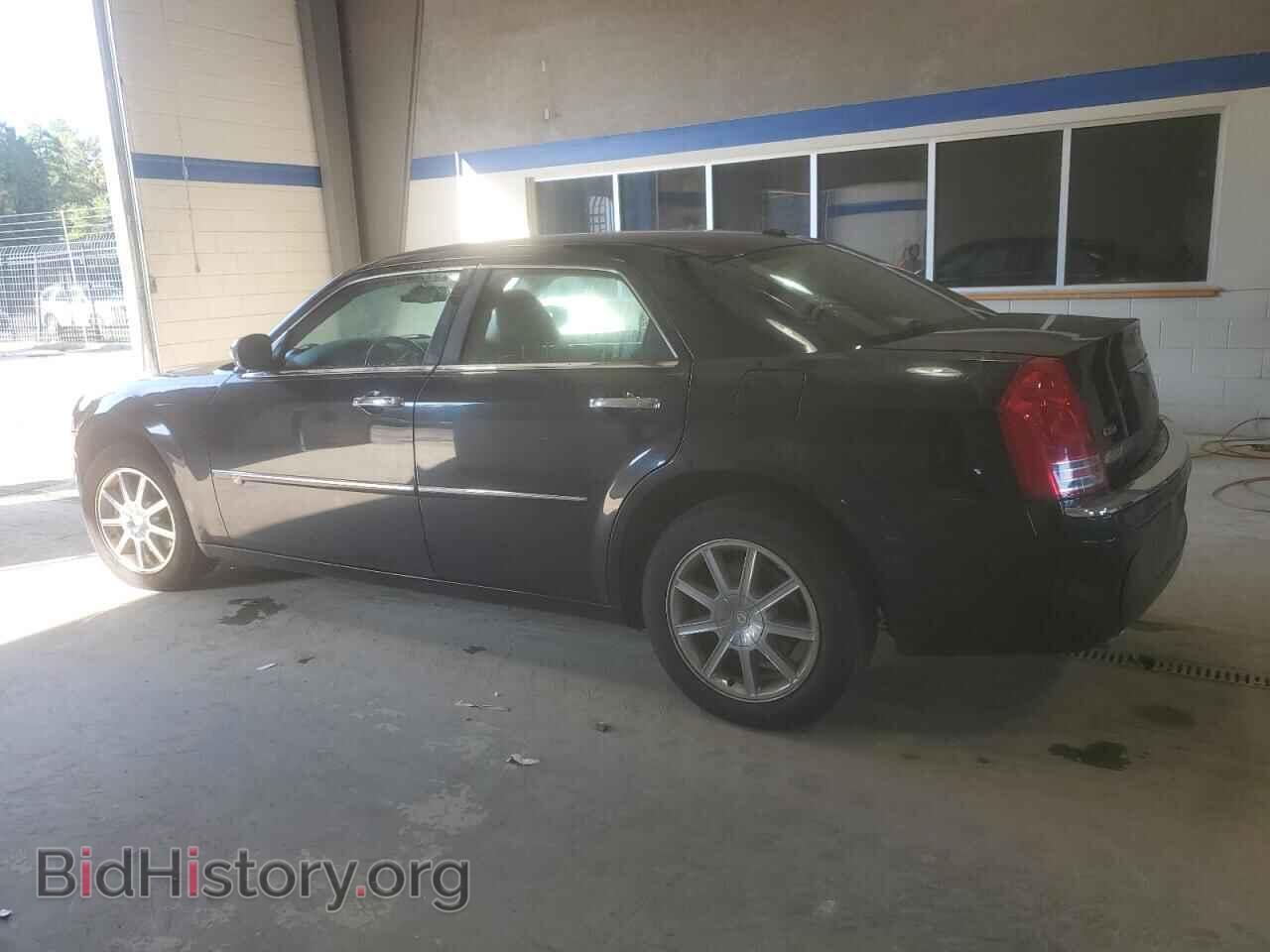 2010 CHRYSLER 300 - VIN: 2C3CK6CT5AH248276 - Фото 2