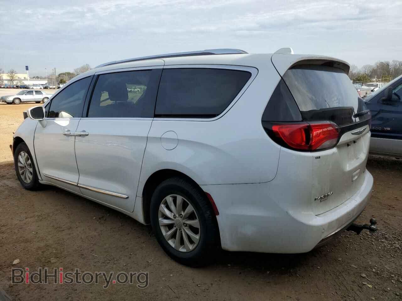 2018 CHRYSLER PACIFICA - VIN: 2C4RC1BG2JR204692 - Фото 2
