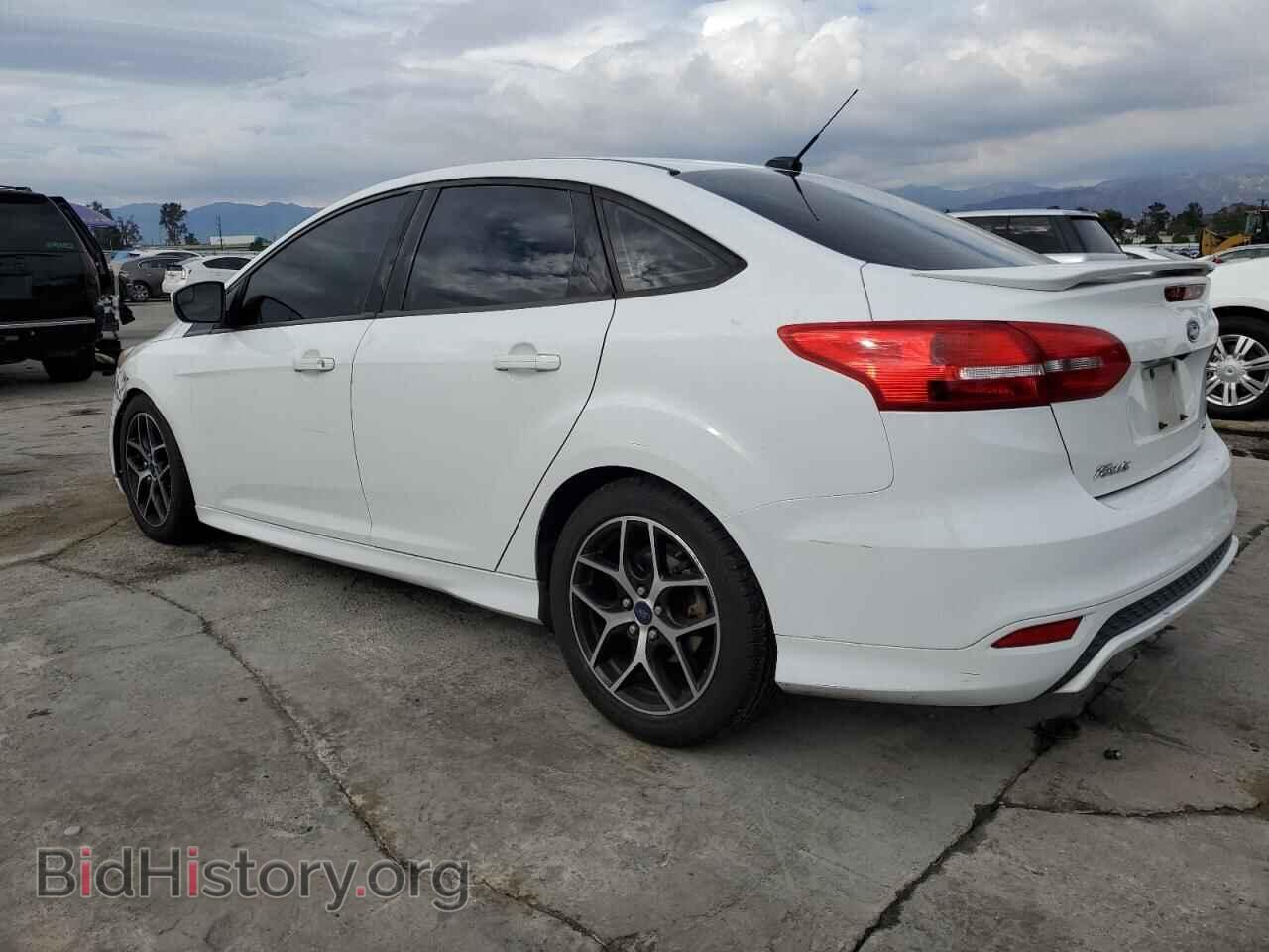2016 FORD FOCUS - VIN: 1FADP3F27GL372618 - Фото 2