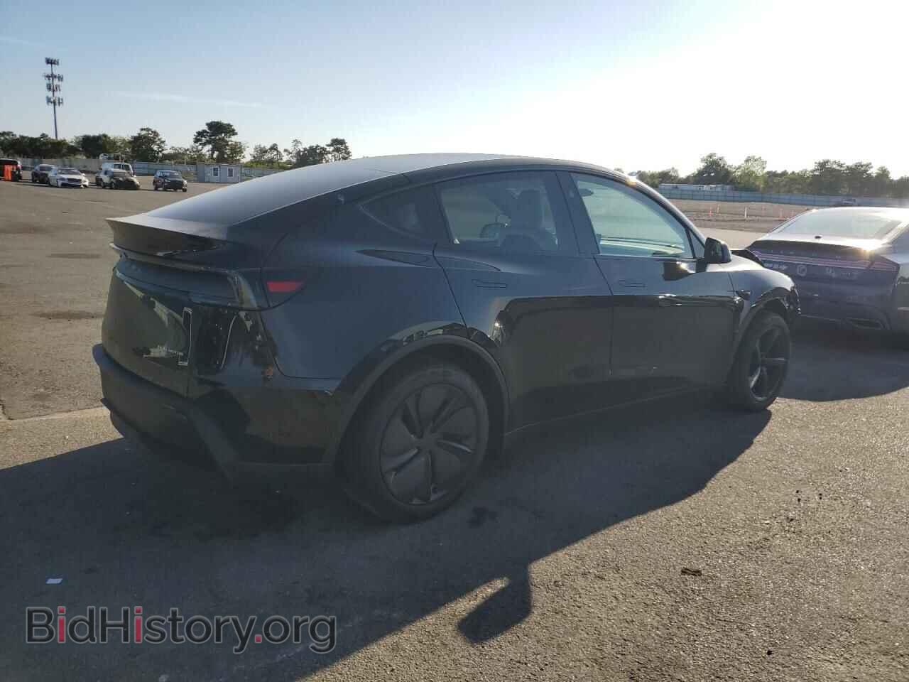 2026 TESLA MODEL Y - VIN: 7SAYGDEE0TA411902 - Photo 3