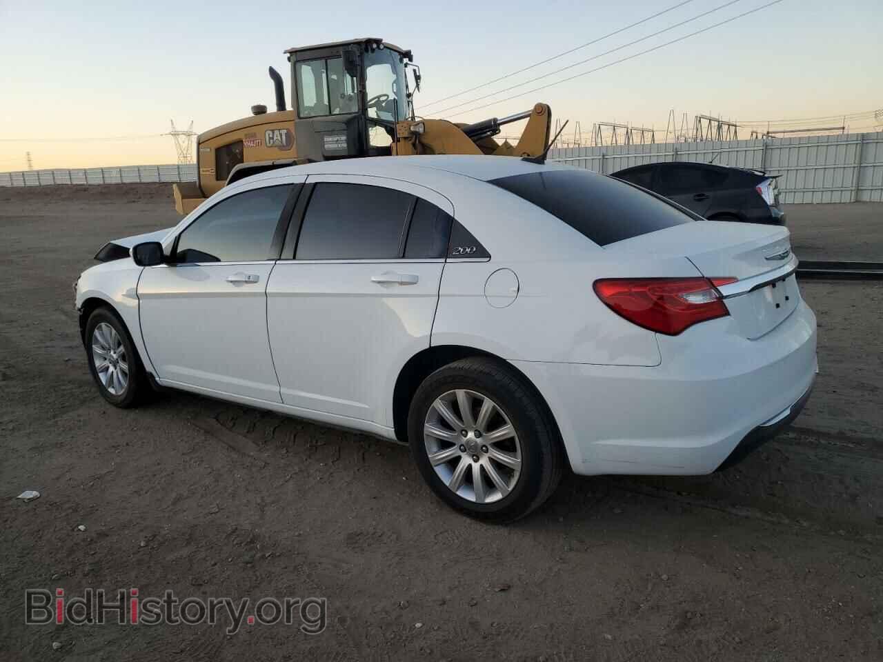 2013 CHRYSLER 200 - VIN: 1C3CCBBB6DN549441 - Фото 2
