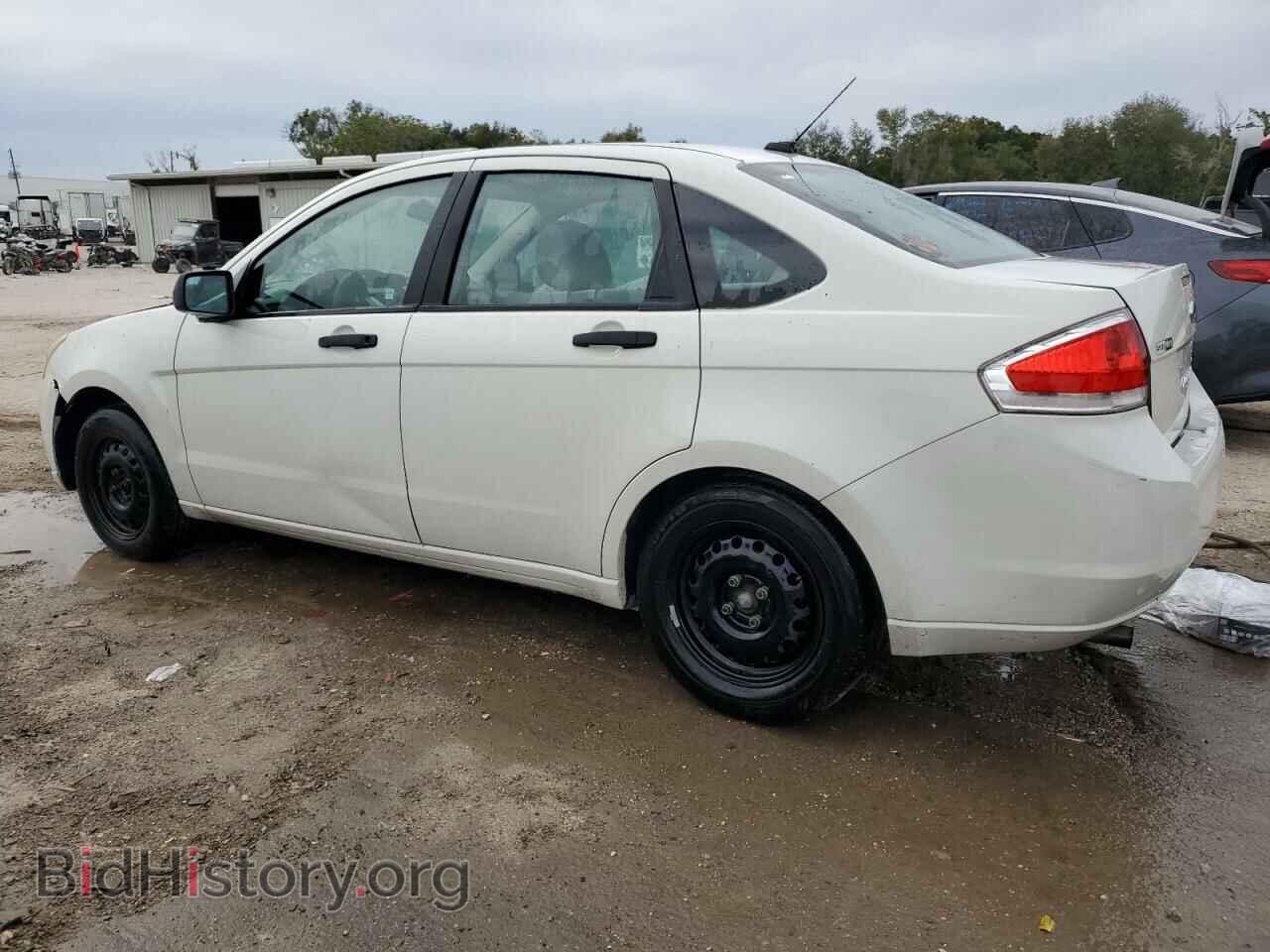 2010 FORD FOCUS - VIN: 1FAHP3EN5AW248821 - Фото 2