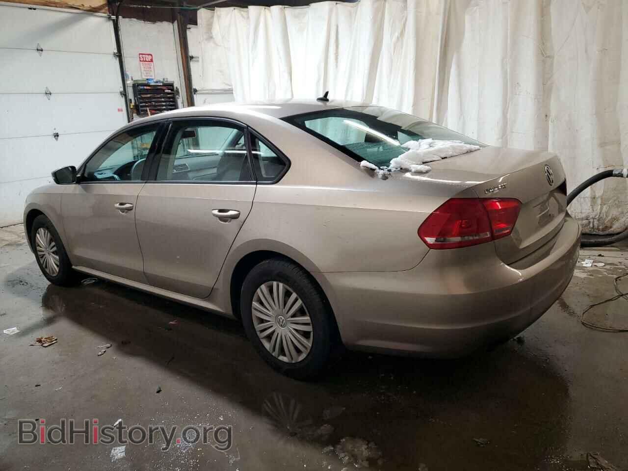 2015 VOLKSWAGEN PASSAT - VIN: 1VWAT7A30FC061088 - Фото 2