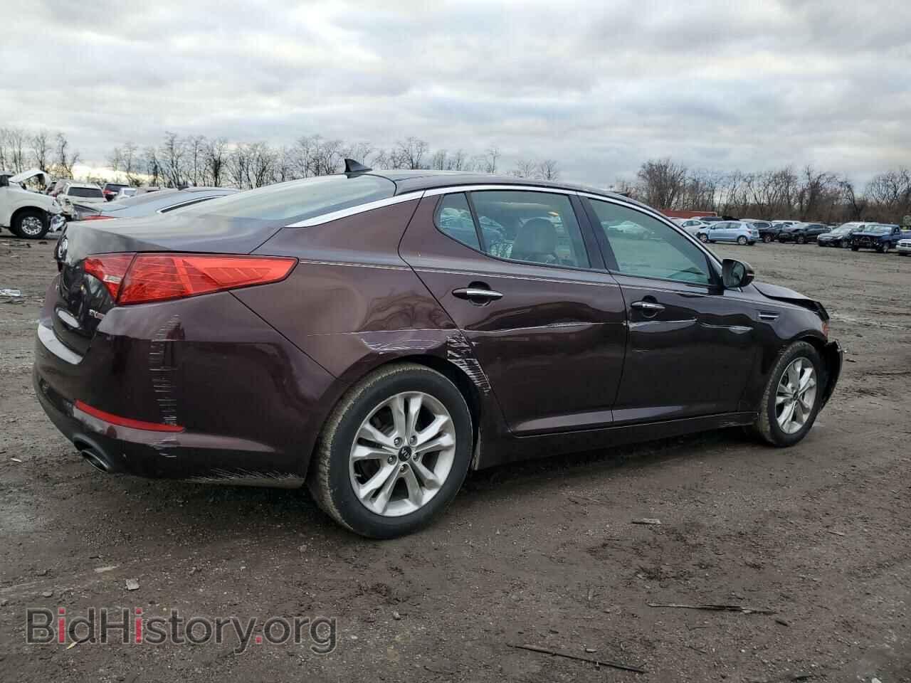 2011 KIA OPTIMA - VIN: KNAGN4A78B5065572 - Photo 3