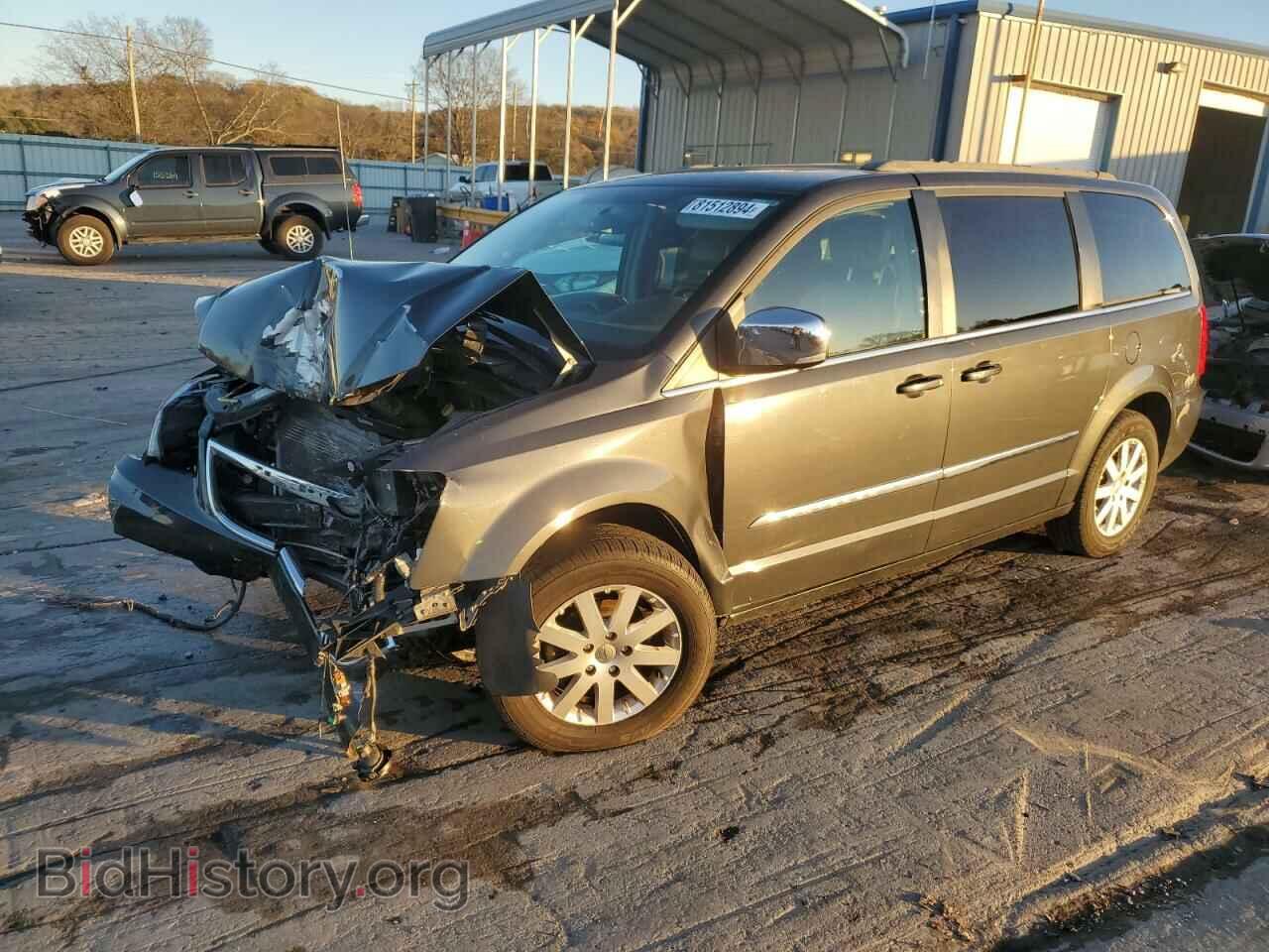 Photo 2A4RR8DG2BR764390 - CHRYSLER MINIVAN 2011