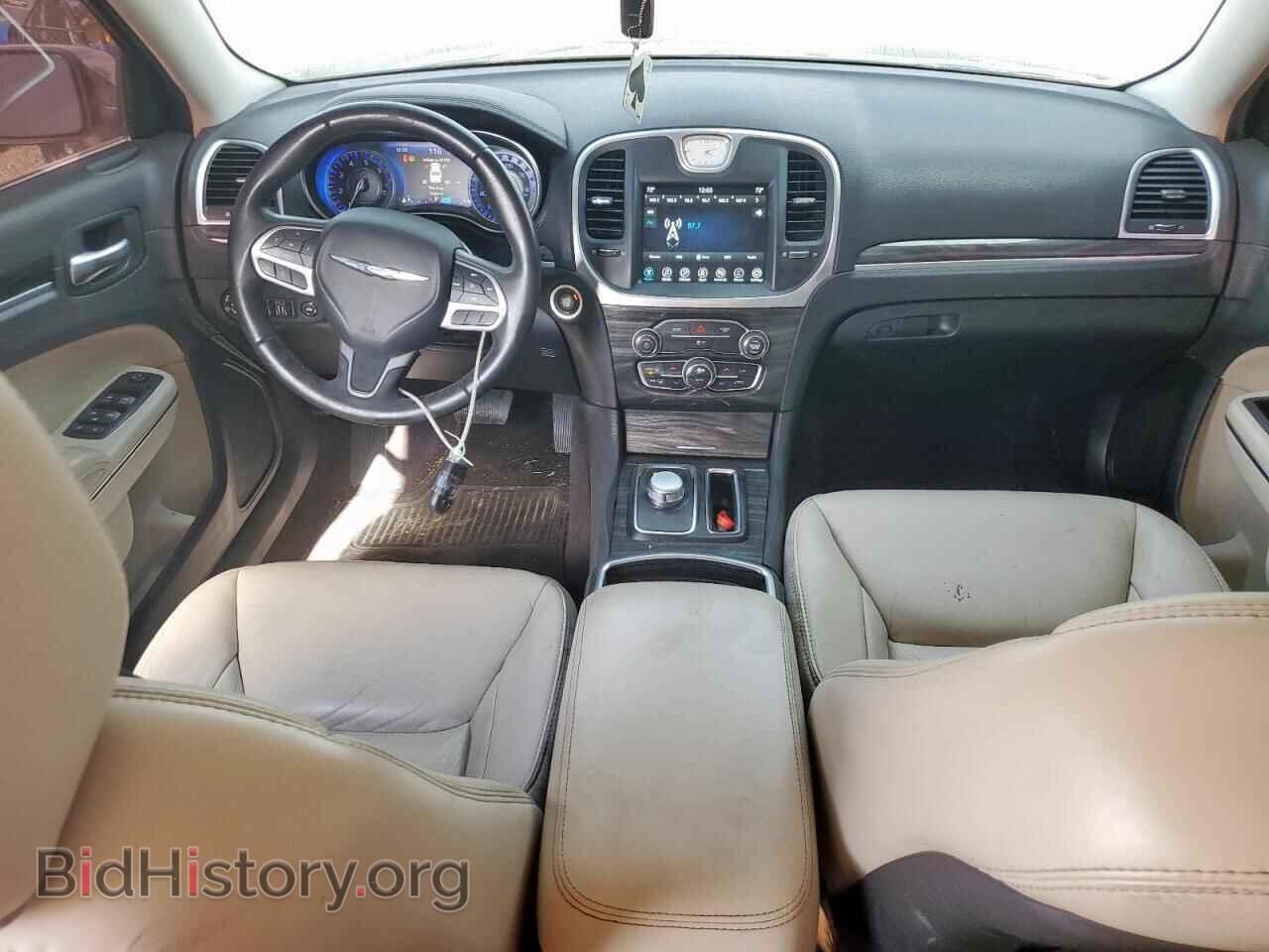 2017 CHRYSLER 300 - VIN: 2C3CCAAG4HH662214 - Фото 8