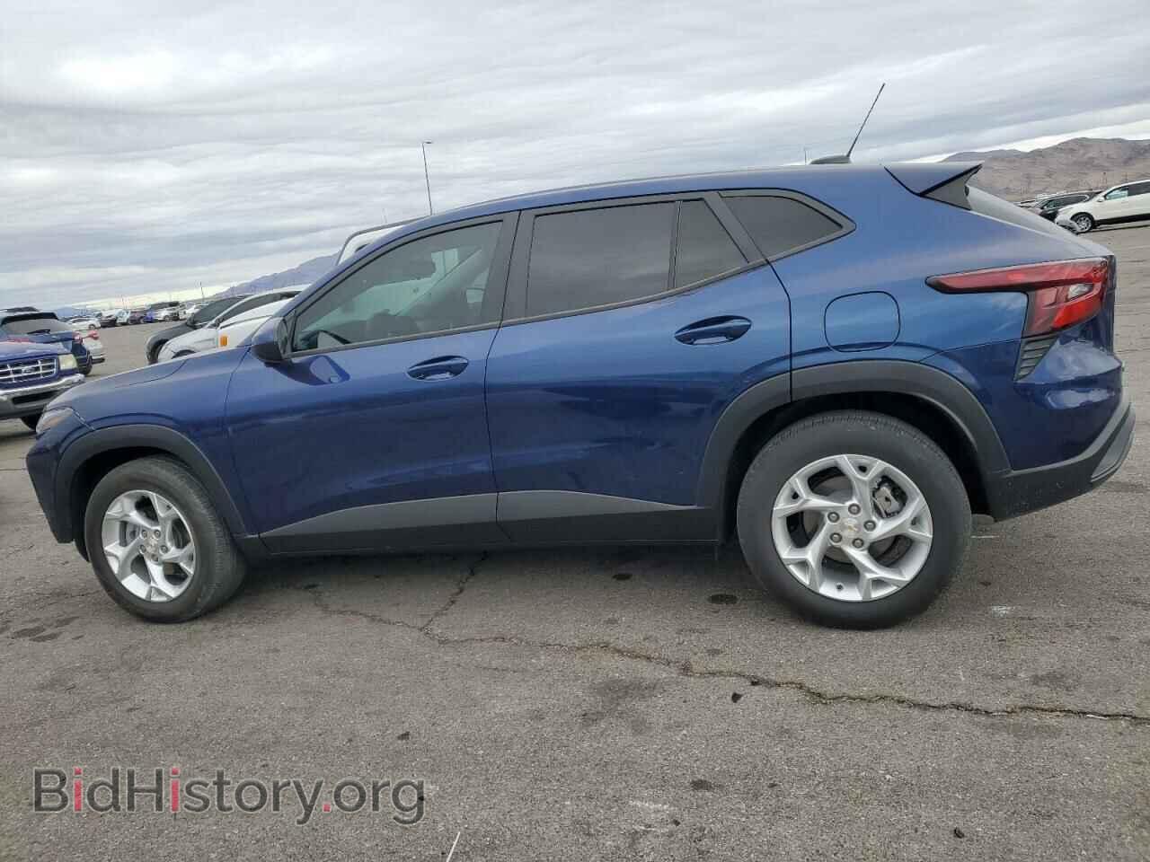 2024 CHEVROLET TRAX - VIN: KL77LFE21RC220002 - Фото 2