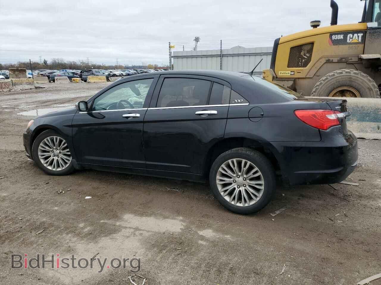 2011 CHRYSLER 200 - VIN: 1C3BC2FB8BN604975 - Фото 2