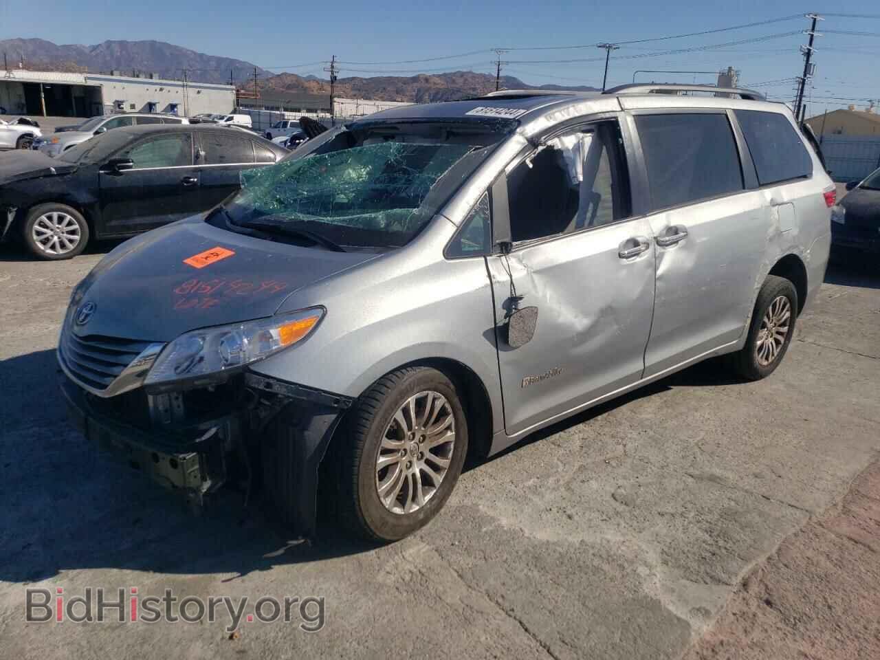 Фотография 5TDYK3DC2GS764040 - TOYOTA All Models 2016
