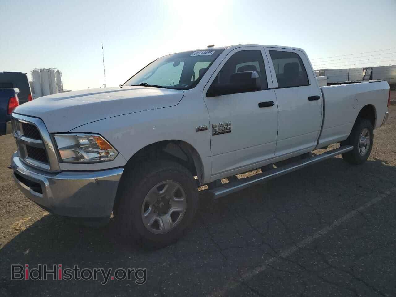 Photo 3C6UR5HJ4JG262318 - RAM All Models 2018