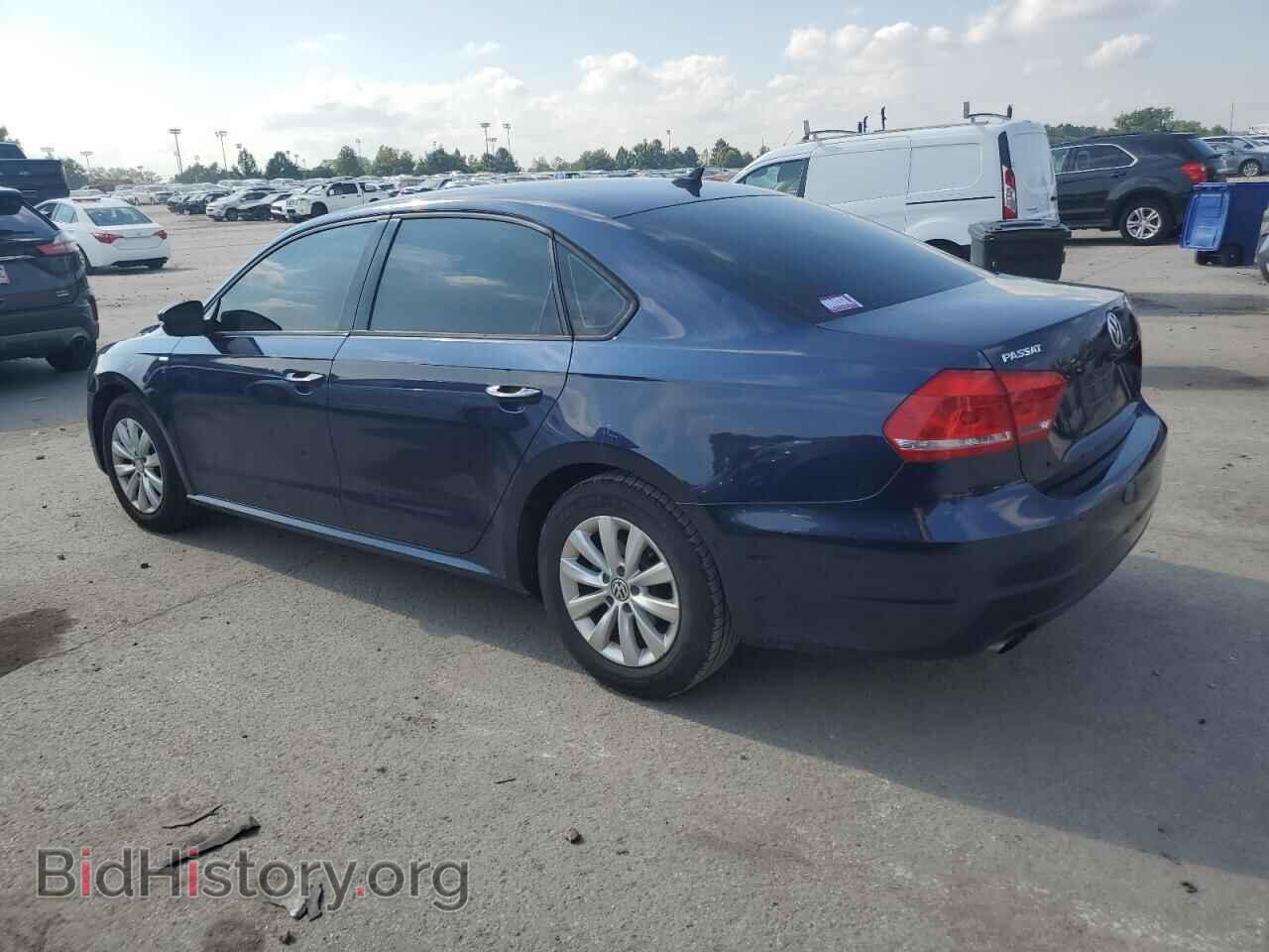 2015 VOLKSWAGEN PASSAT - VIN: 1VWAT7A34FC044133 - Фото 2