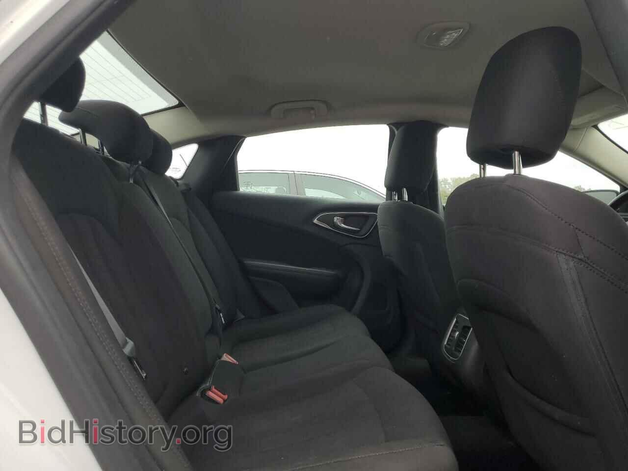 2015 CHRYSLER 200 - VIN: 1C3CCCAB3FN504712 - Фото 10