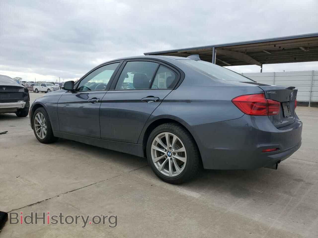 2016 BMW 3 SERIES - VIN: WBA8E1G57GNU11434 - Фото 2