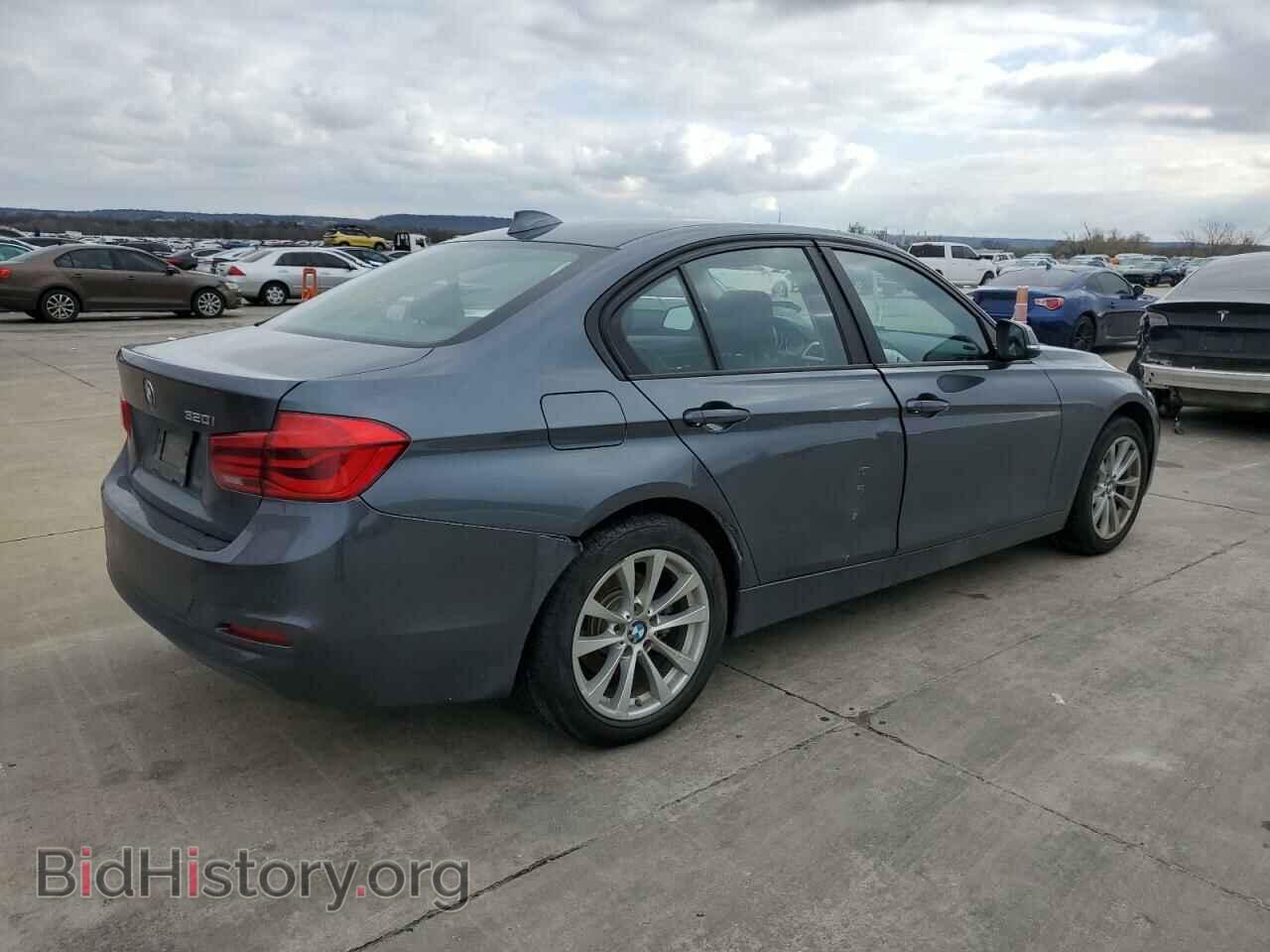 2016 BMW 3 SERIES - VIN: WBA8E1G57GNU11434 - Фото 3