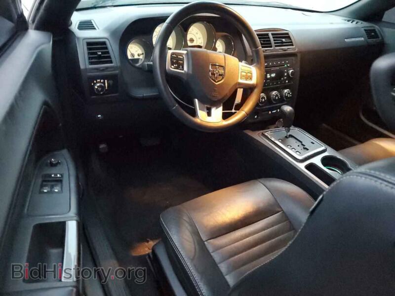 2012 Dodge CHALLENGER (VIN 2C3CDYAG5CH130551) — photo 8 of 12