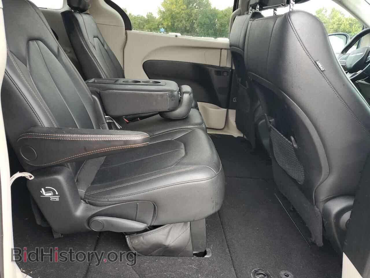 2017 CHRYSLER PACIFICA - VIN: 2C4RC1BGXHR592751 - Фото 11