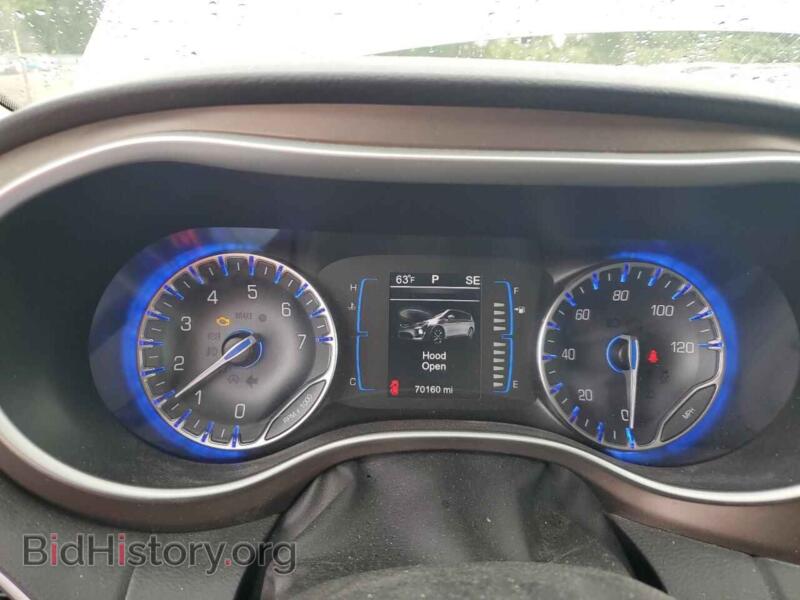 2017 Chrysler PACIFICA (VIN 2C4RC1BGXHR592751) — фото 9 из 15