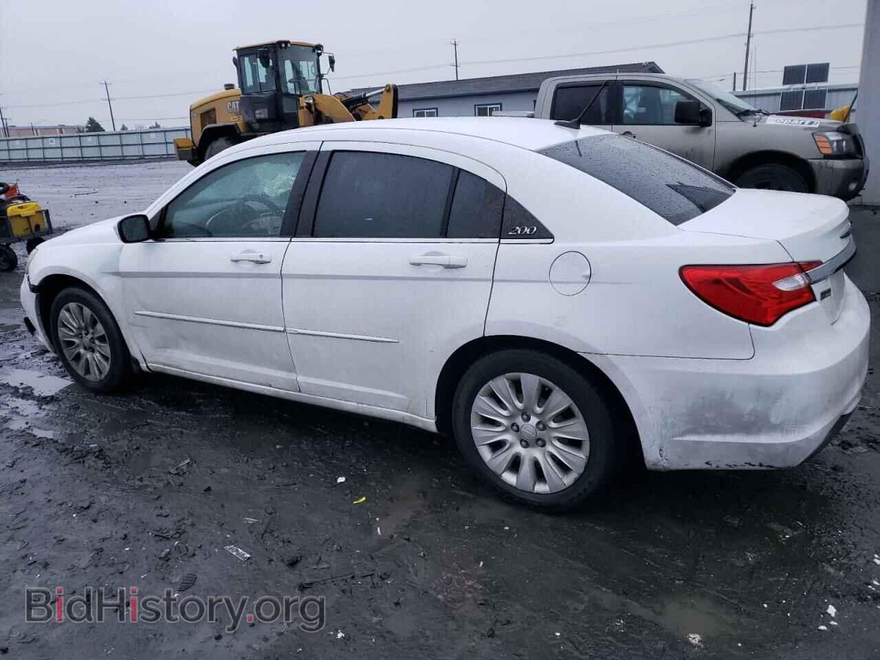 2012 CHRYSLER 200 - VIN: 1C3CCBAG9CN241210 - Фото 2
