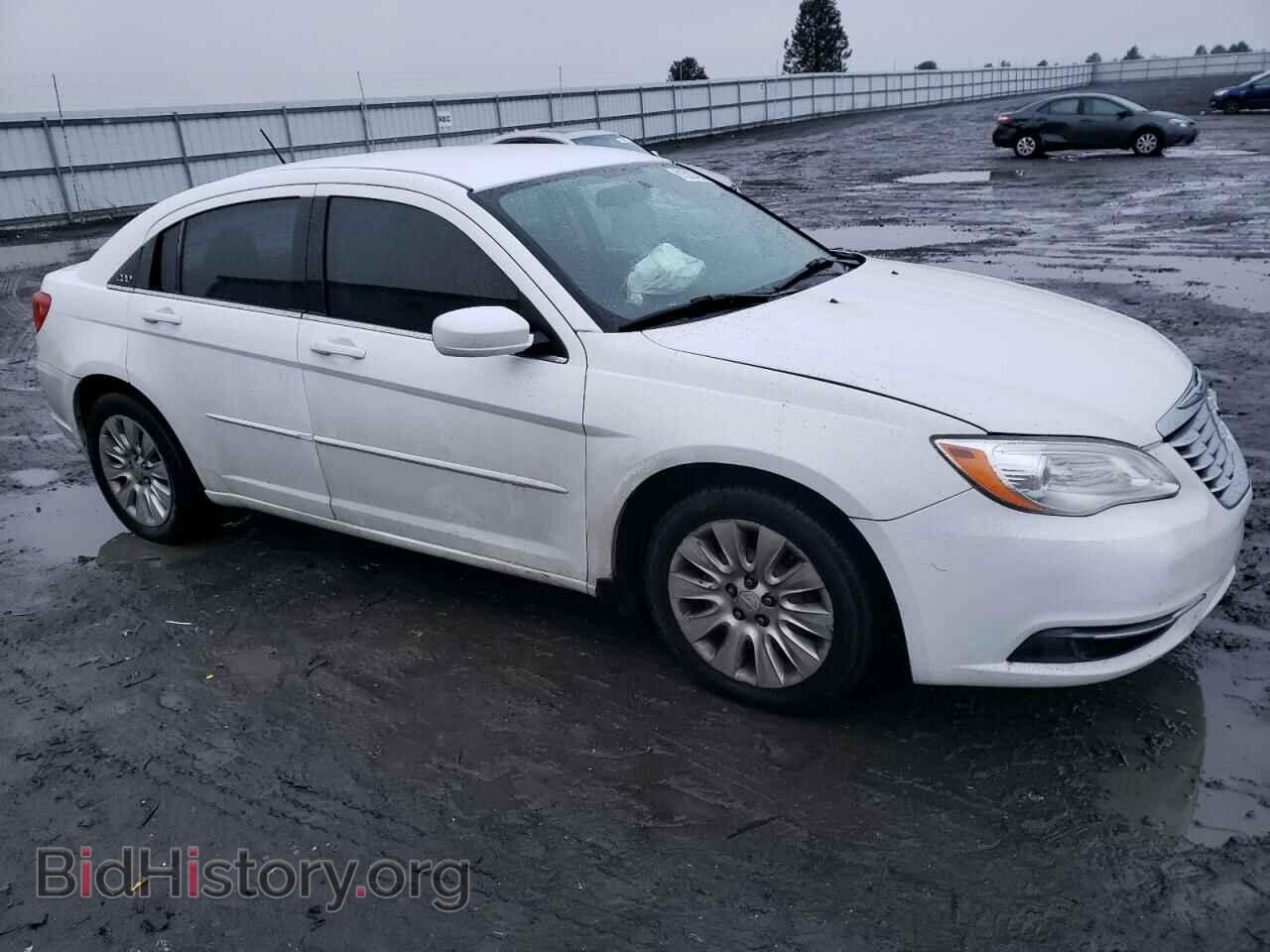 2012 CHRYSLER 200 - VIN: 1C3CCBAG9CN241210 - Фото 4