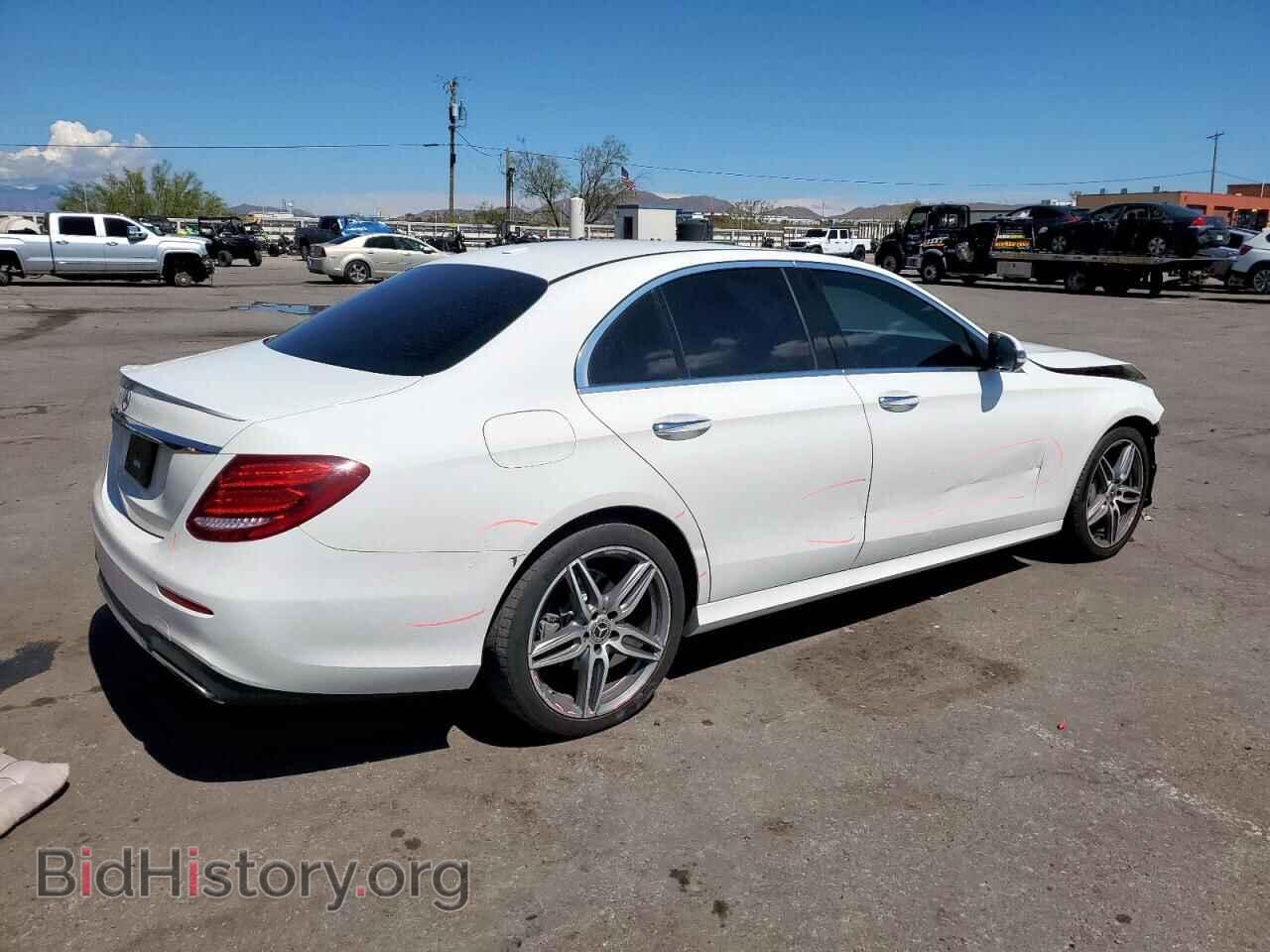 2019 MERCEDES-BENZ E-CLASS - VIN: WDDZF4JB3KA660050 - Фото 3