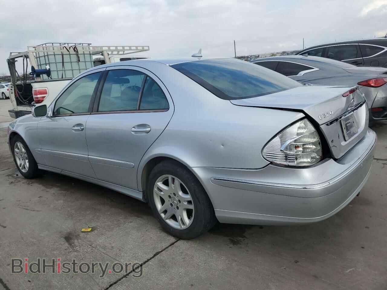 2007 MERCEDES-BENZ E-CLASS - VIN: WDBUF22XX7B109066 - Фото 2