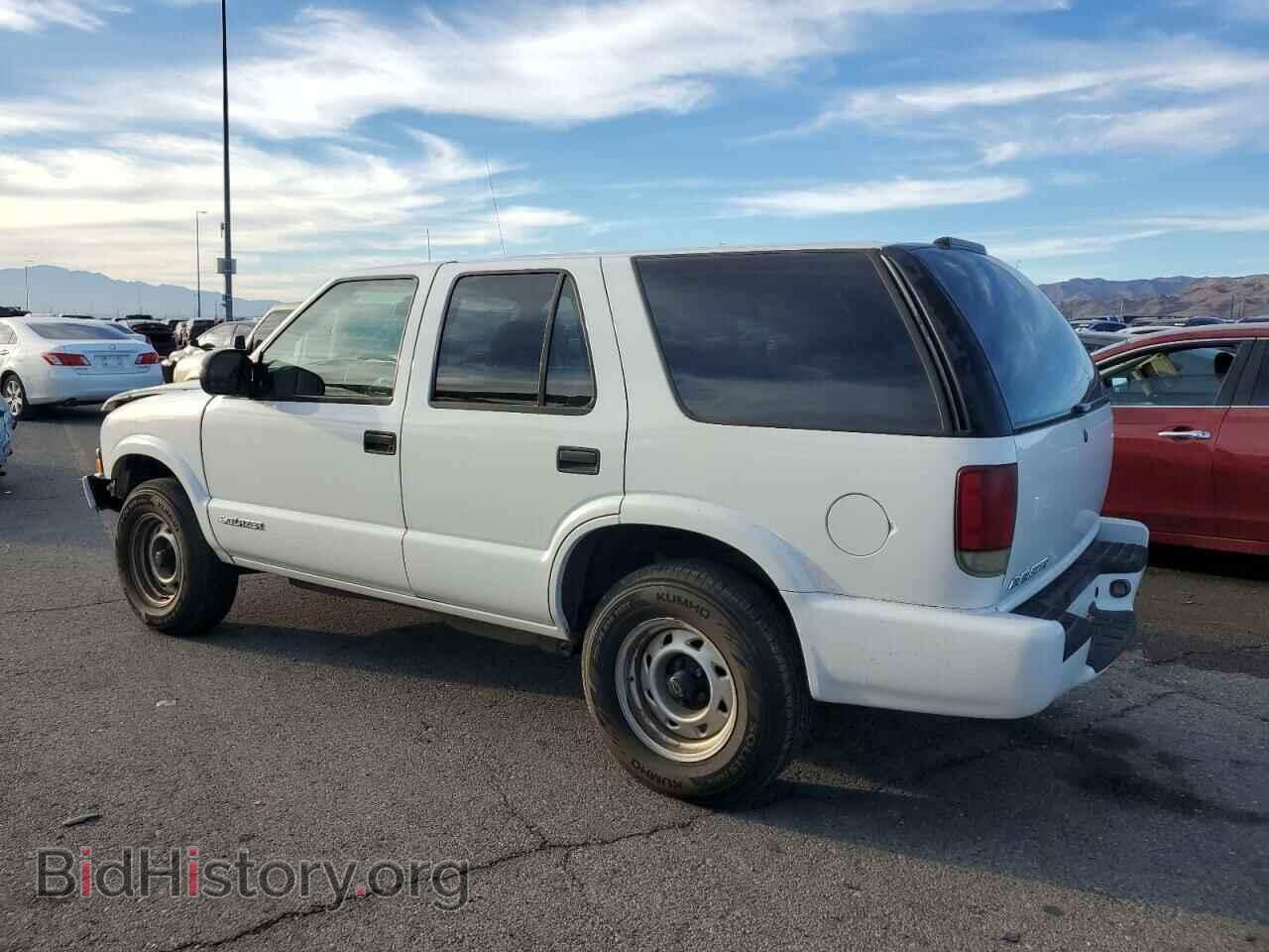 2005 CHEVROLET BLAZER - VIN: 1GNCS13X45K100692 - Фото 2