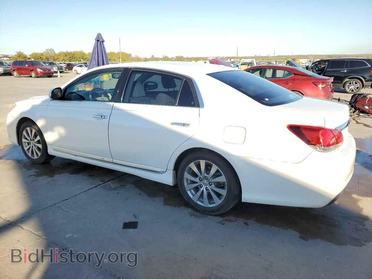 2011 TOYOTA AVALON - VIN: 4T1BK3DB1BU378903 - Фото 2