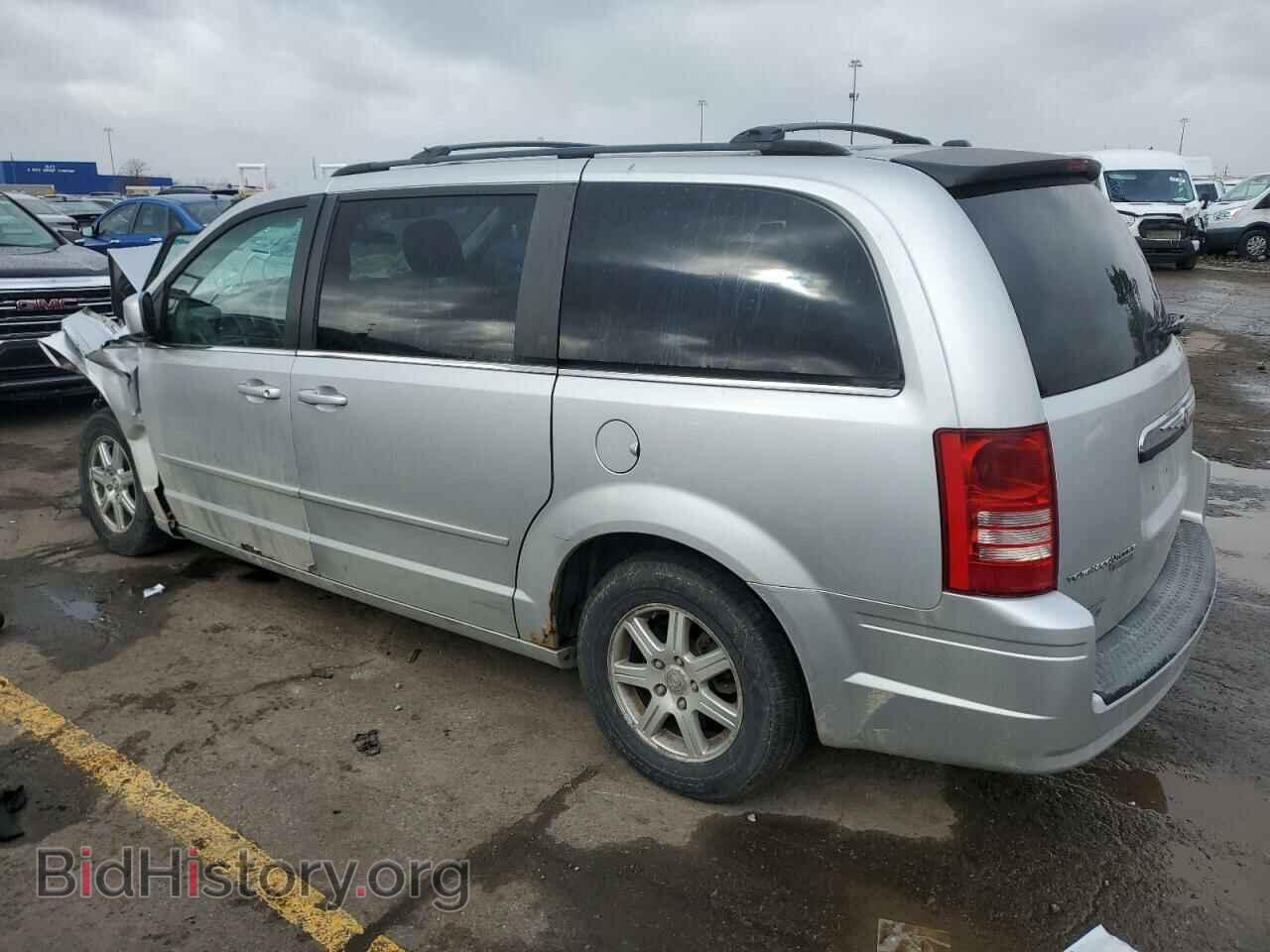 2008 CHRYSLER MINIVAN - VIN: 2A8HR54P88R637547 - Фото 2