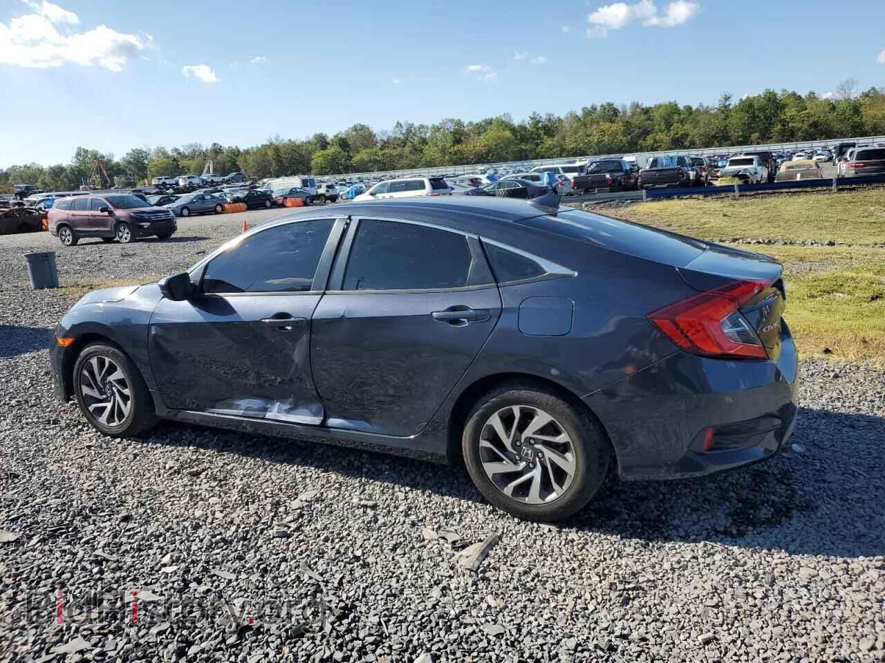 2017 HONDA CIVIC - VIN: 2HGFC2F77HH563802 - Фото 2