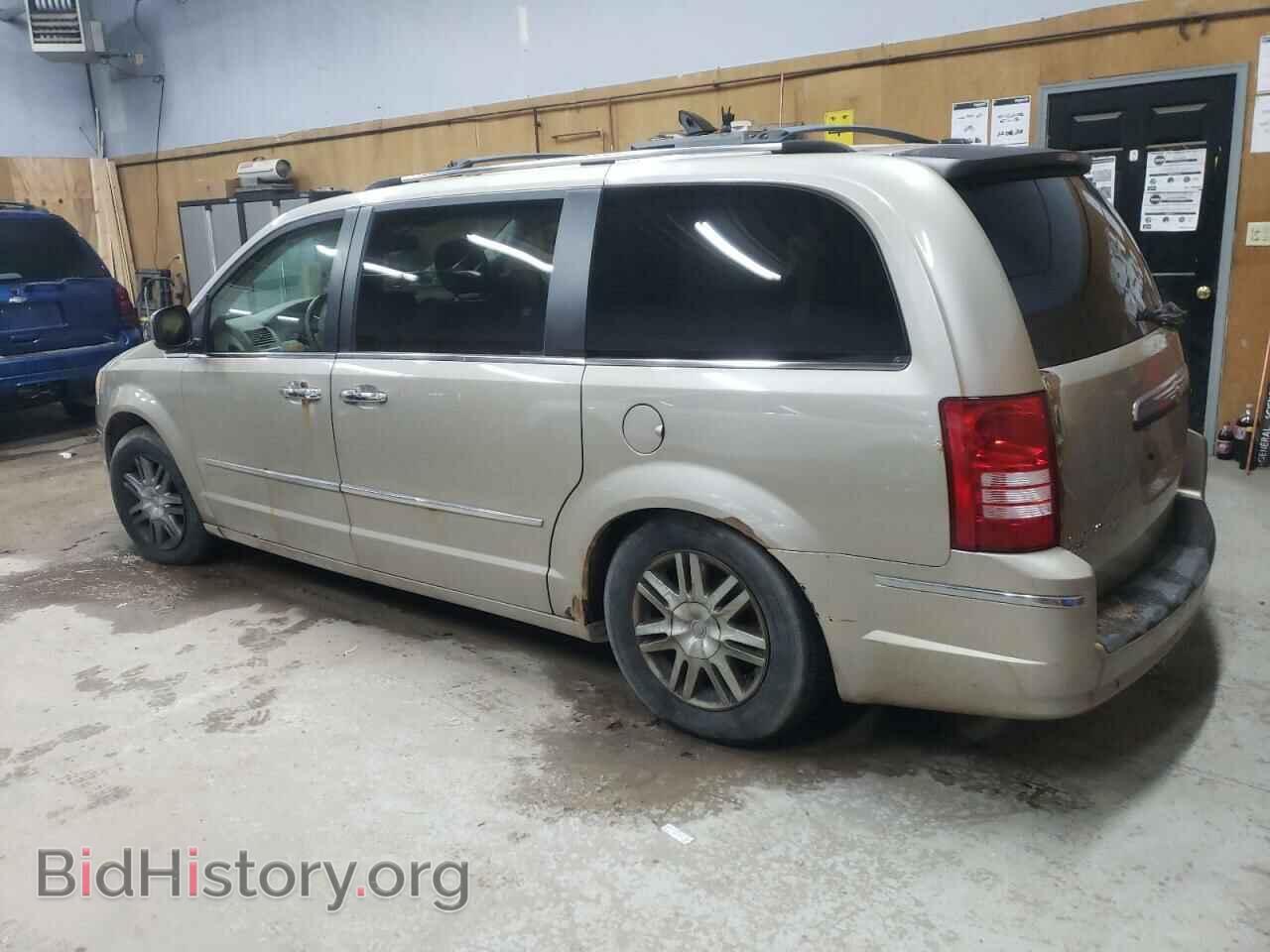 2009 CHRYSLER MINIVAN - VIN: 2A8HR64X29R514298 - Фото 2