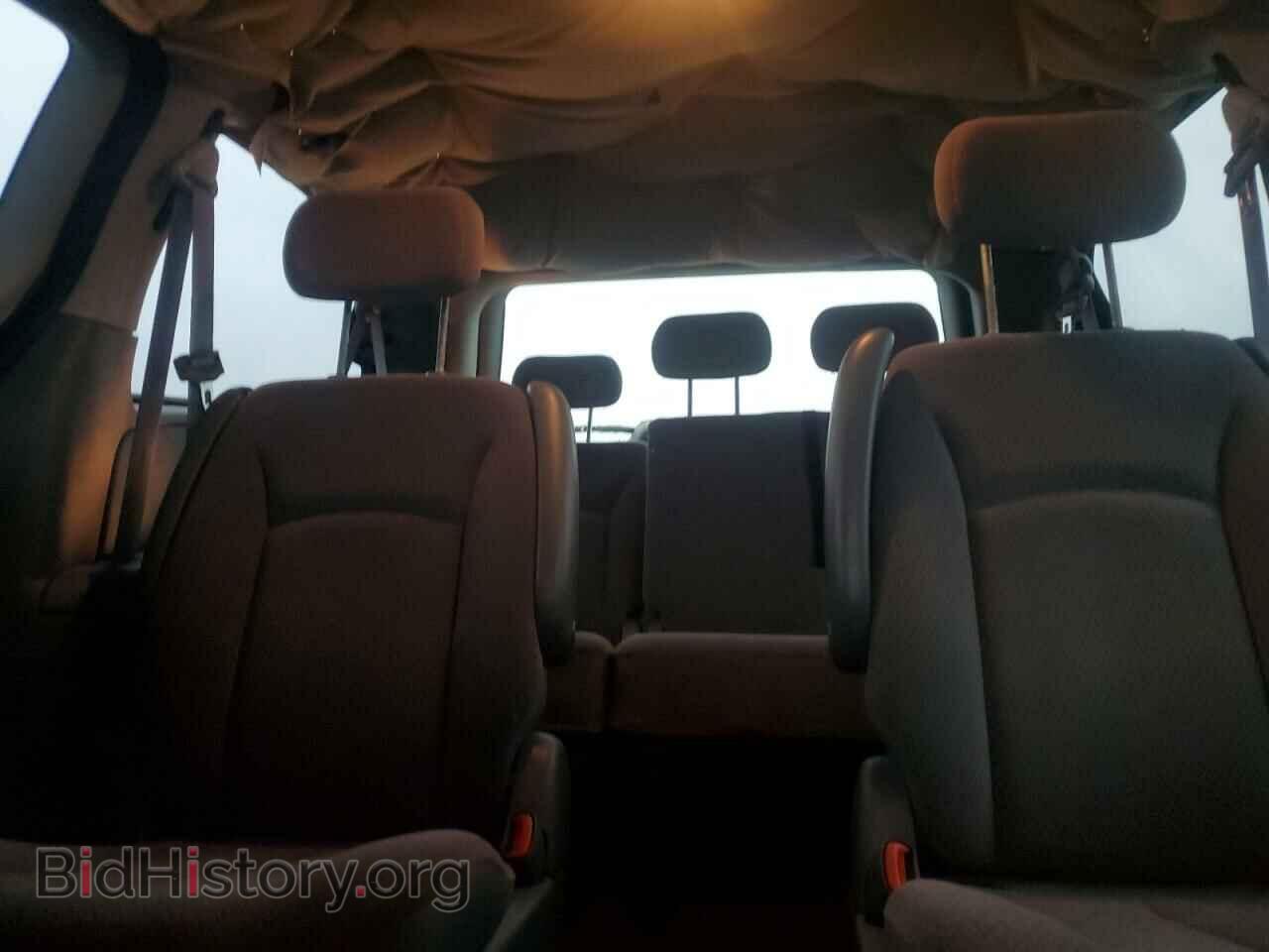 2007 CHRYSLER MINIVAN - VIN: 2A4GP44R27R245970 - Фото 9