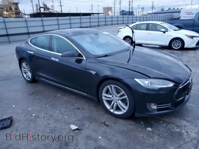 2013 Tesla MODEL S (VIN 5YJSA1DNXDFP12833) — фото 4 из 13