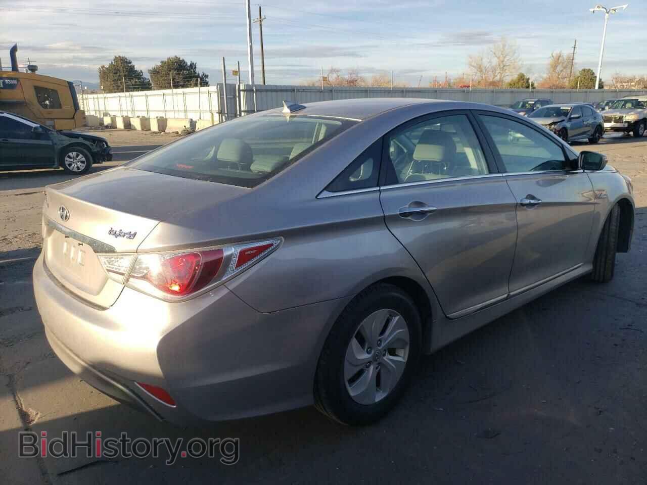 2013 HYUNDAI SONATA - VIN: KMHEC4A48DA070590 - Фото 3