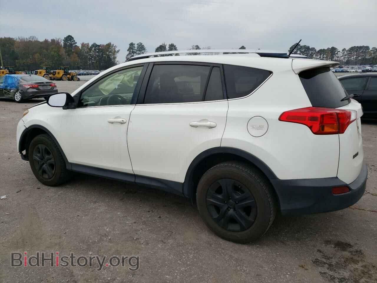 2015 TOYOTA RAV4 - VIN: JTMBFREV3FD097132 - Фото 2