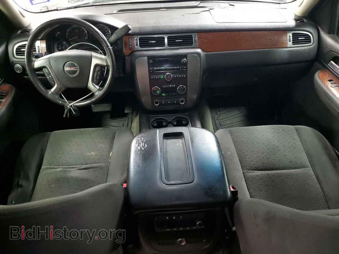 2007 GMC YUKON - VIN: 1GKFC13047J136398 - Photo 8