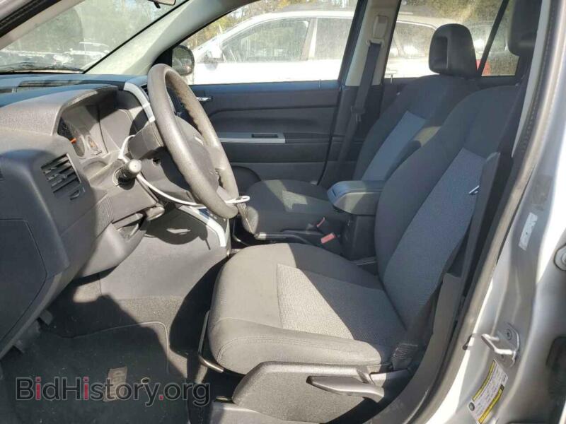 2008 Jeep COMPASS (VIN 1J8FT47W98D694199) — photo 7 of 12