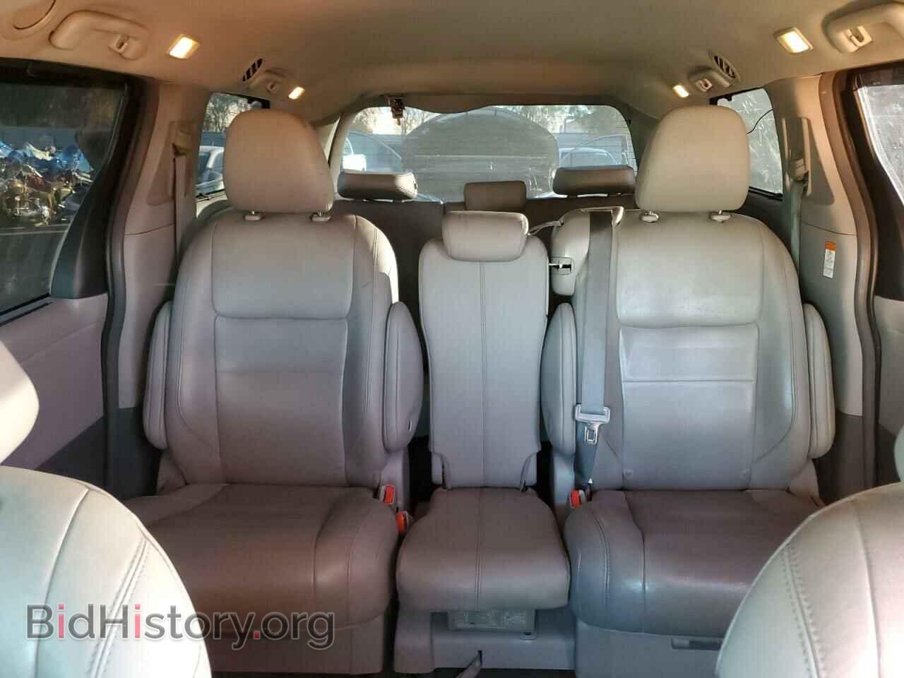 2017 TOYOTA All Models - VIN: 5TDYZ3DC0HS793467 - Фото 10